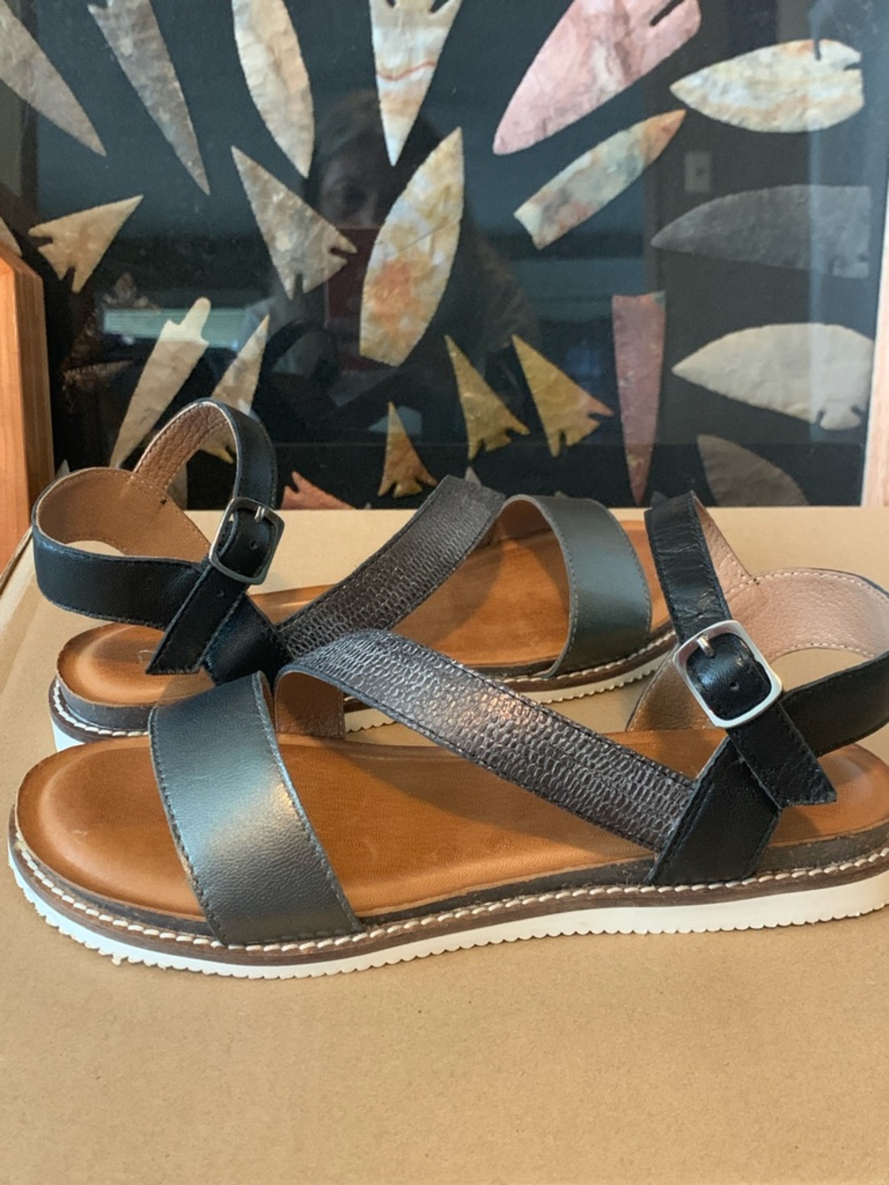 NIB Diba True Fiesta Time Pewt/Blk Cross-Strap Sandals with Buckle 8.0